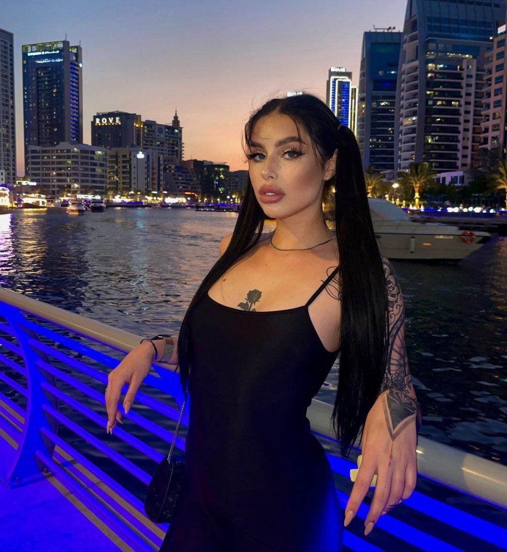 Escort Model Penelope